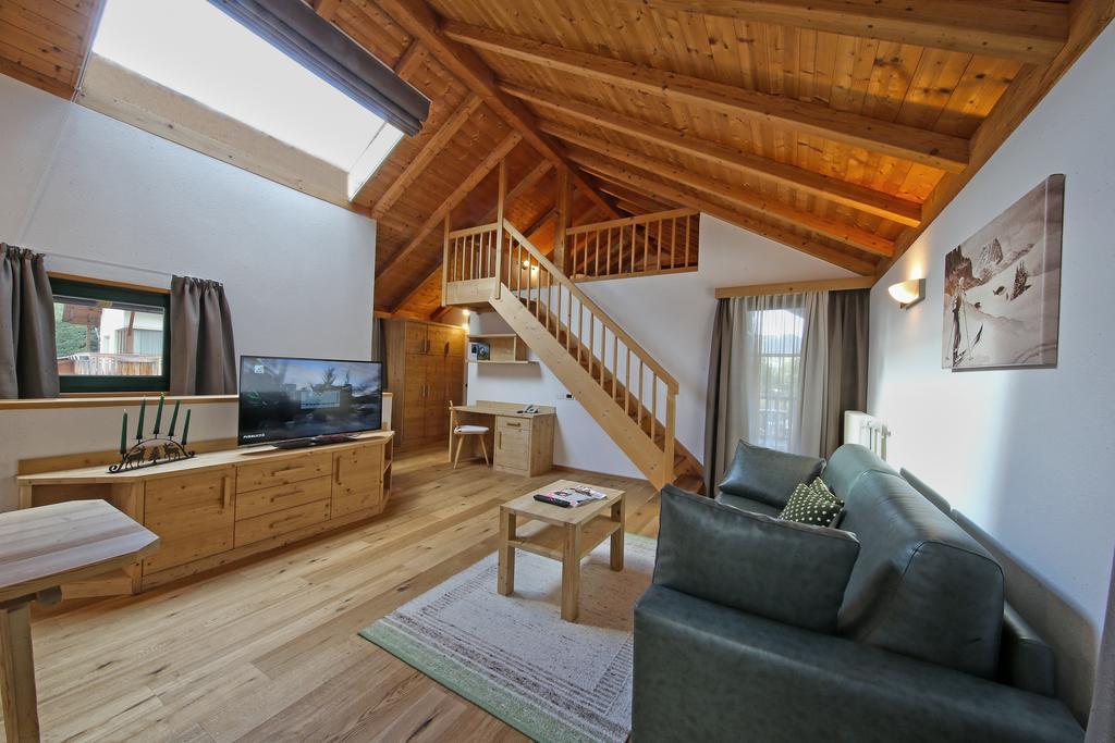 La Bercia Alpine Lodge & Spa La Villa  Luaran gambar