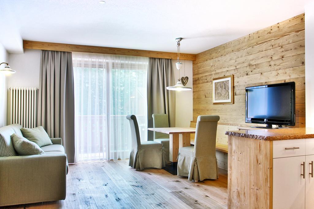 La Bercia Alpine Lodge & Spa La Villa  Luaran gambar